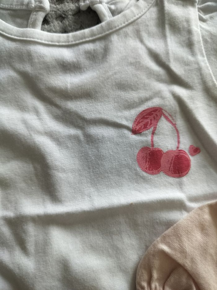 Lot de 5 tee shirt 6 mois très bon état - photo numéro 6