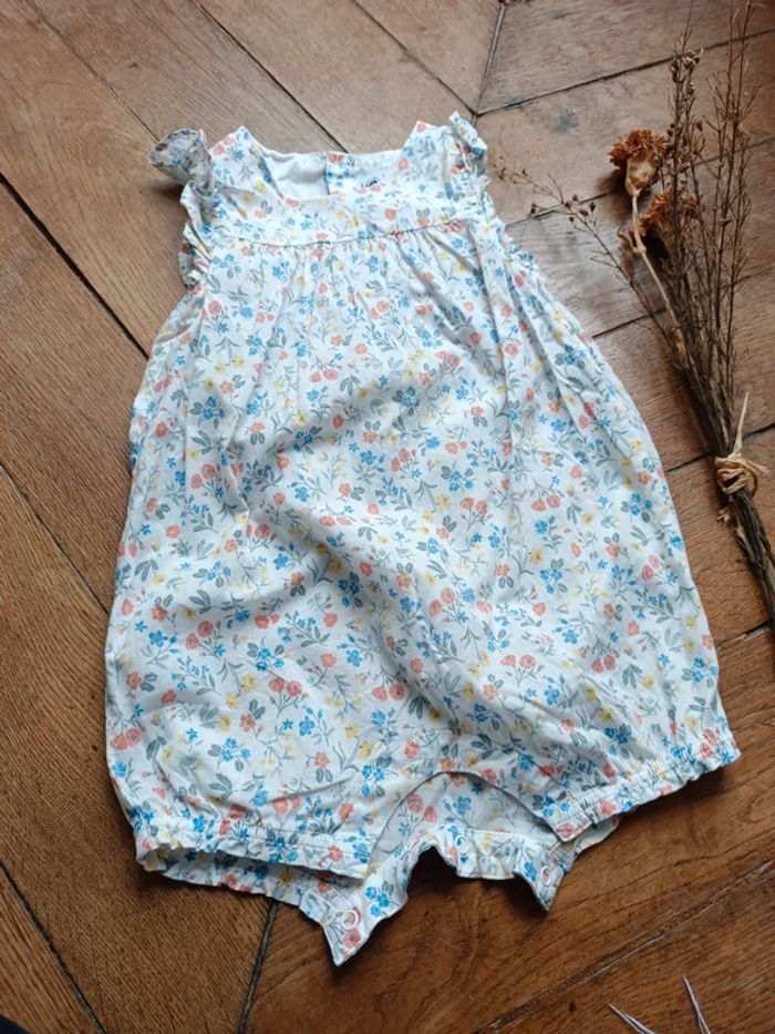 Combinaison courte/ combi short imprimé fleuri en popeline