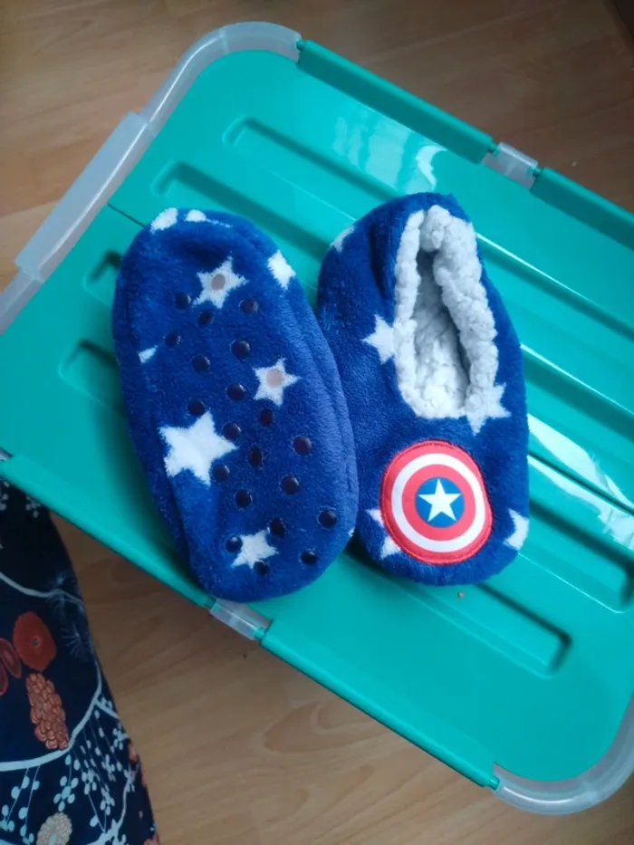 Chaussons captain america - photo numéro 2