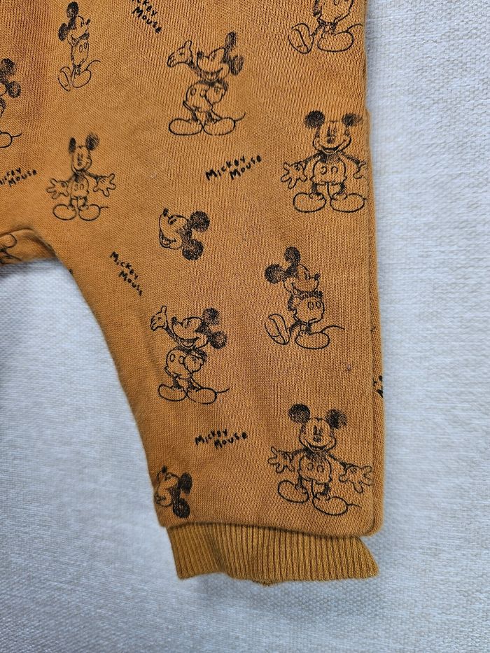 Pantalon disney Mickey 3 mois - photo numéro 2