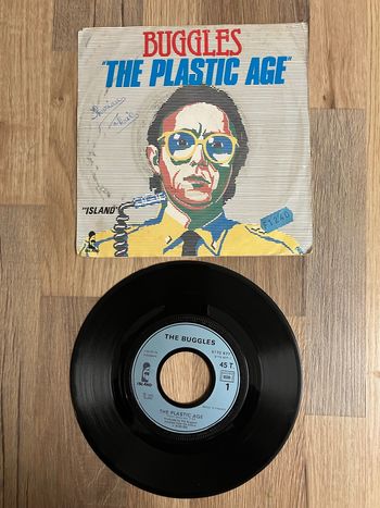 Vinyle 45 tours-The buggles-Plastic Age