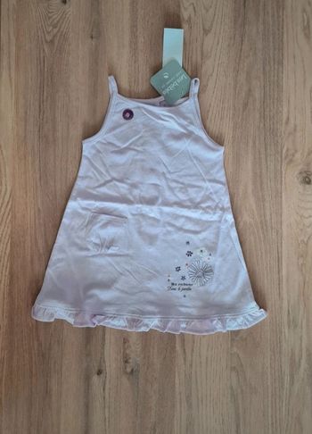 Robe 2 ans neuve avec etiquette