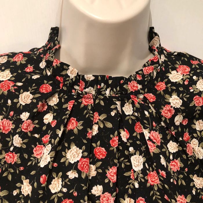 Robe fleurs  noir rose crème  beige taille S shein - photo numéro 15