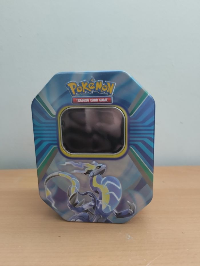 Boite pokémon neuve
