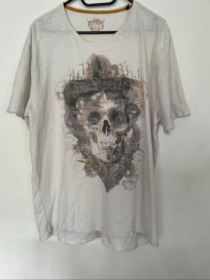 Tee-Shirt Izac homme T XL écru avec joli dessin tête de mort TBE - photo numéro 2