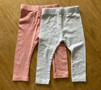 lot 2 leggings taille 12 mois