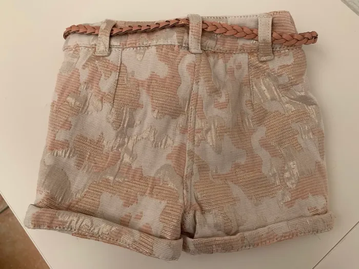 Short imprimé rose et argenté/ cuivré 12m - photo numéro 3