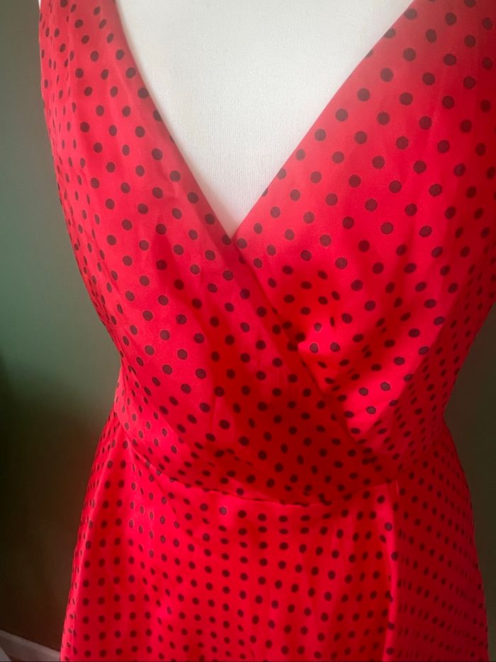 Robe rouge à pois dos nu – Taille S (neuve avec étiquette) - photo numéro 6