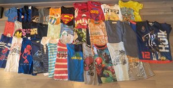 Gros lot de t-shirts taille 6 ans 