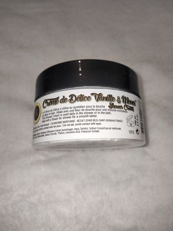 Savon fouetté/ crème de délice Vanille / Monoi