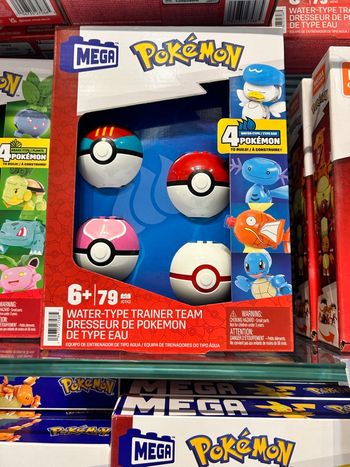 POKÉMON pokeball type eau