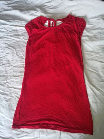 Débardeur rouge ouverture derrière avec lanières