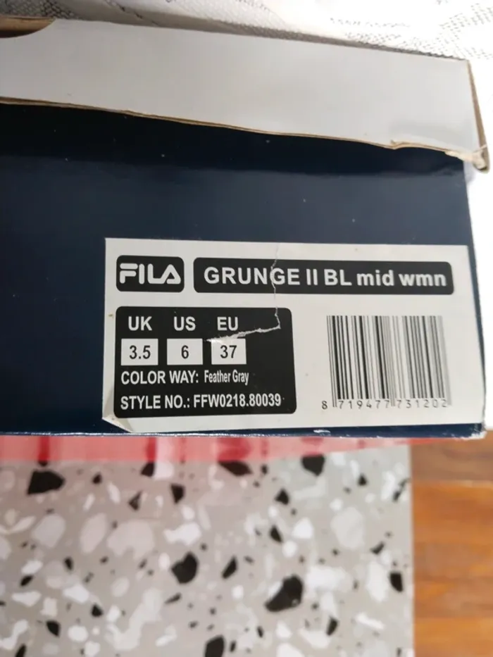 Superbe paire de bottines chaussures rando Fila pointure 37 neuves - photo numéro 11