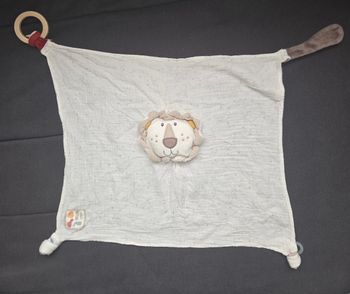 Doudou Lion carré plat lange - Nœuds- Fehn nature