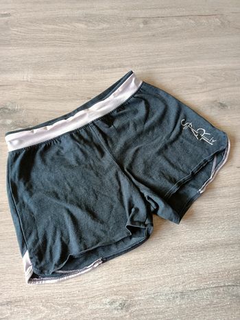 51. Short Decathlon 12-13ans 148-159cm