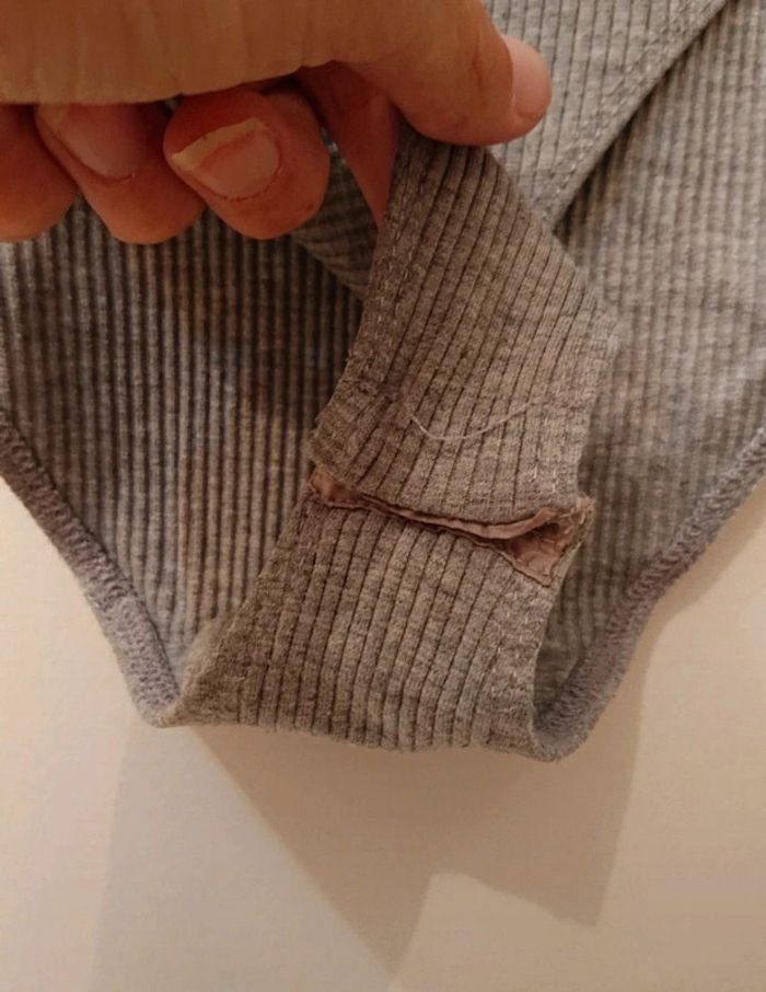 Body gris manches longues épaules dénudées - photo numéro 4