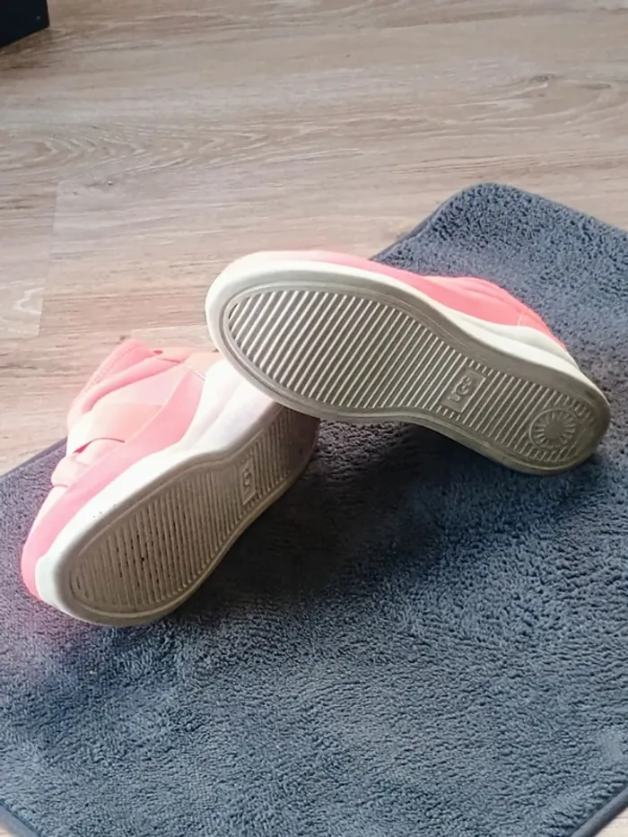 basket UGG rose T39 - photo numéro 6