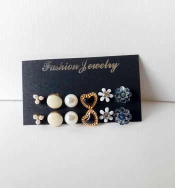 Lot boucles d oreilles fantaisie vintage