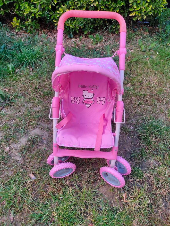 Poussette poupée Hello Kitty - photo numéro 2