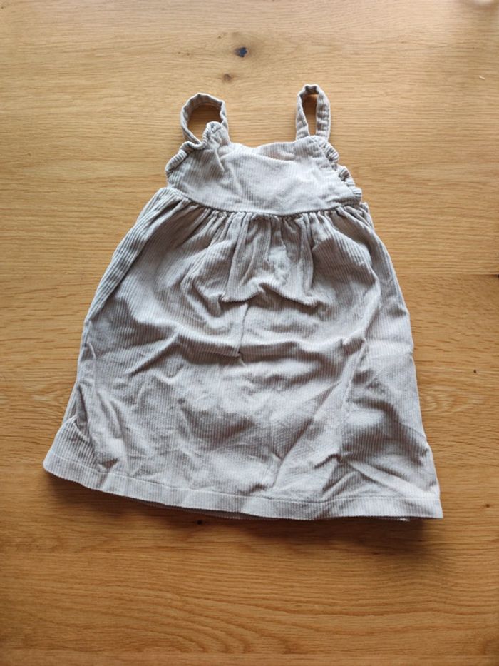 Robe en velours côtelé