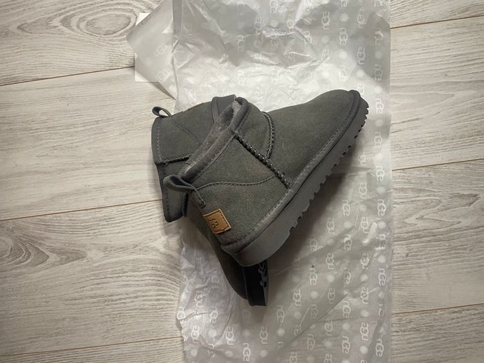Ugg ultramini taille 38 grise - photo numéro 3