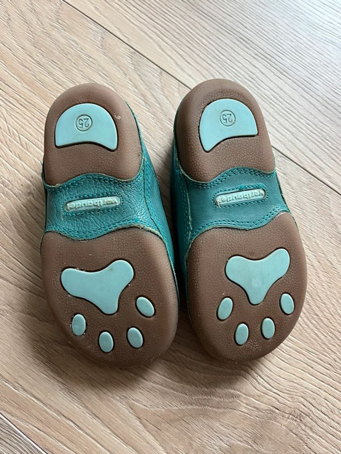 Chaussons vertbaudet pointure 25 - photo numéro 2