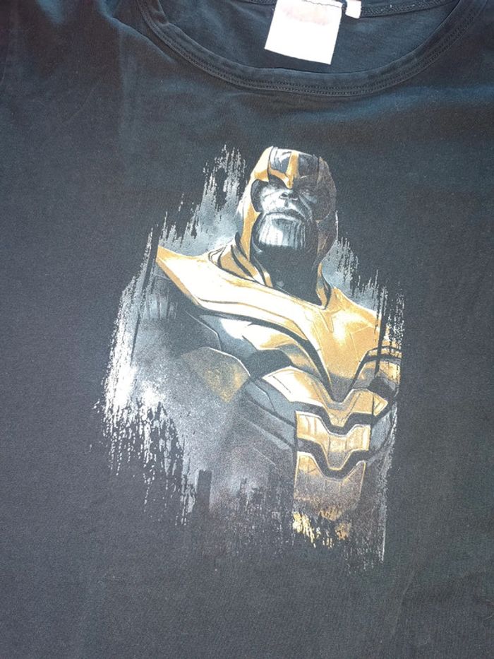 Tee shirt Avengers taille M - photo numéro 2