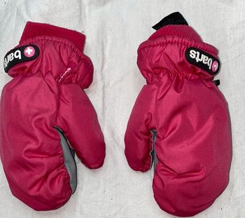 moufles barts rose 2-3 ans environ  bon état