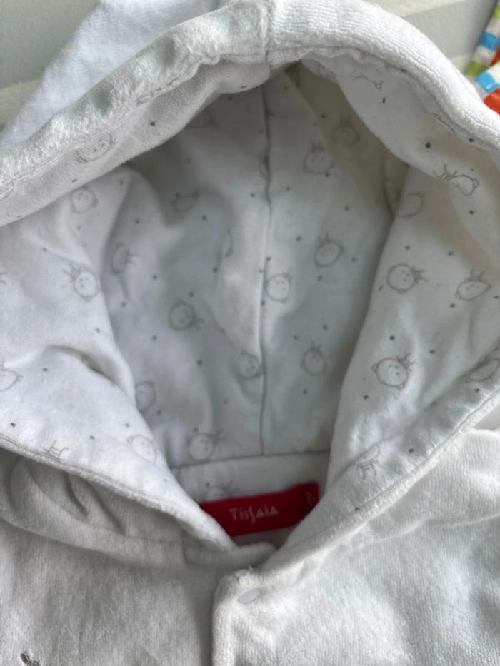 Veste molletonné à capuche et bavoir IKEA - photo numéro 3