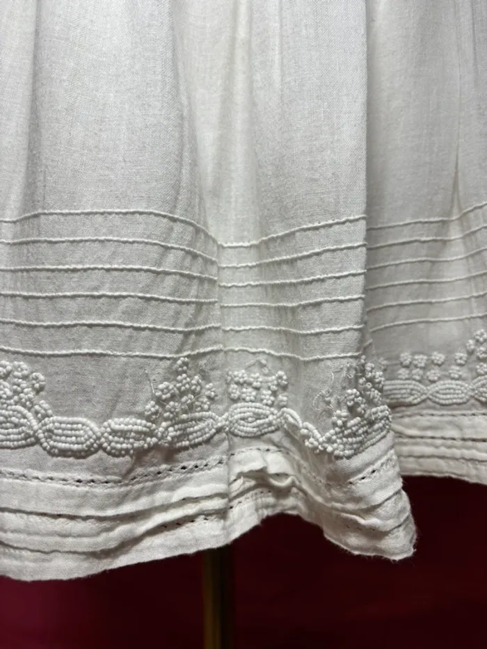 Jupe courte blanche perlée Sandro – 100% coton, taille 36, style bohème chic - photo numéro 2