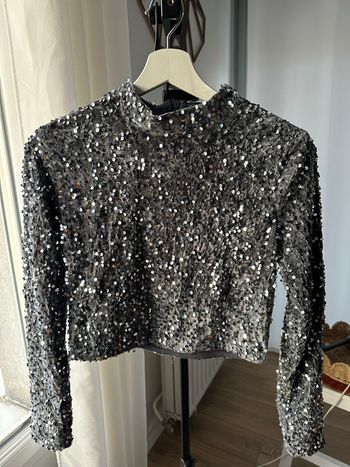 T Shirt manches longues sequins gris foncé