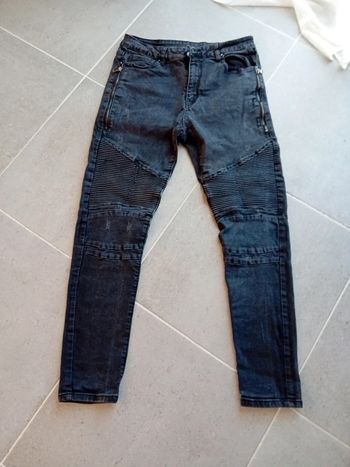 Très beau Jeans Noir Pour Homme Taille 44 Coupe Droite