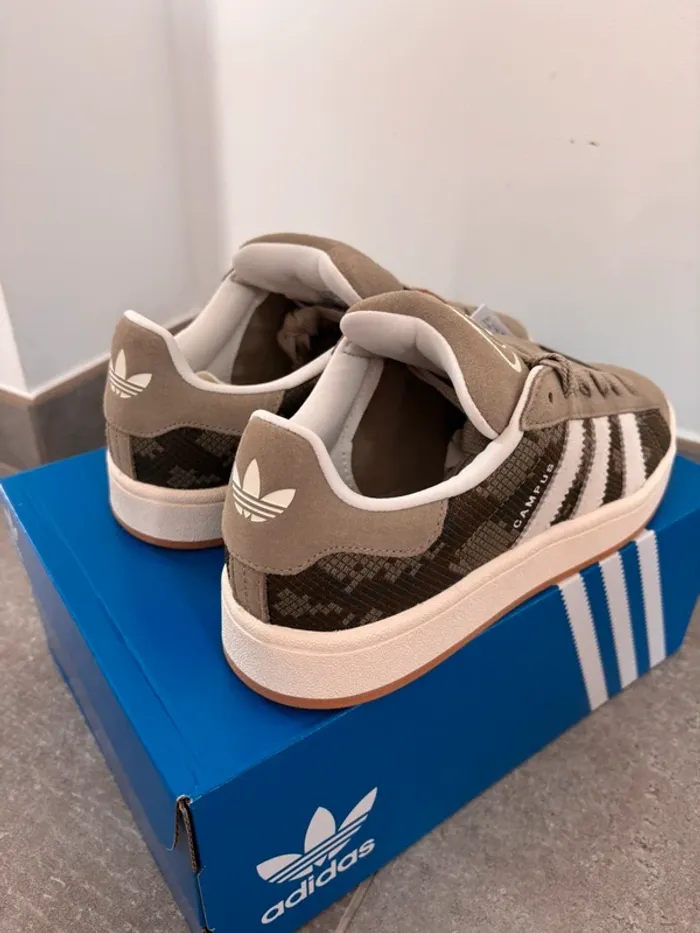 Baskets Adidas Campus 00s Taille 44 2/3 - photo numéro 5