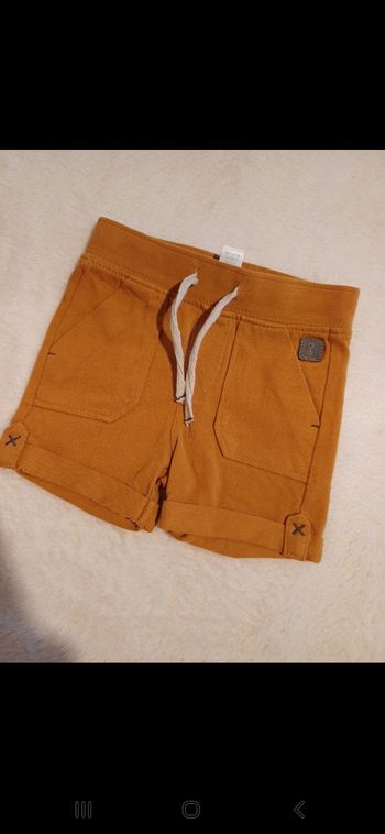 Short bébé taille 3 mois