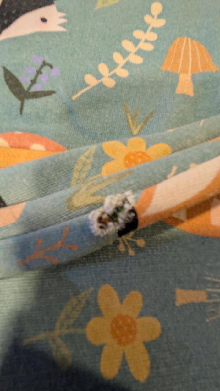 Ensemble petites menottes - photo numéro 4