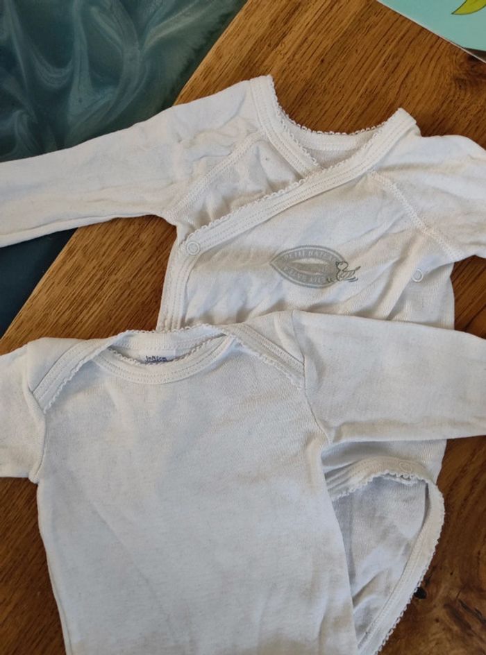 Lot body petit bateau 1 mois - photo numéro 2