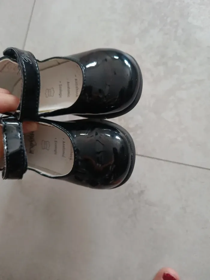 Chaussures vernis primigi 22 - photo numéro 7