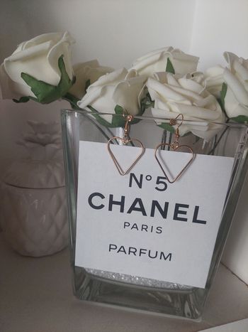 Boucles d'oreilles pendantes coeurs coloris dorées TBE