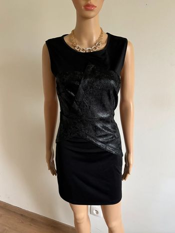 Robe noire sans manches Molly Bracken taille 1 jamais portée