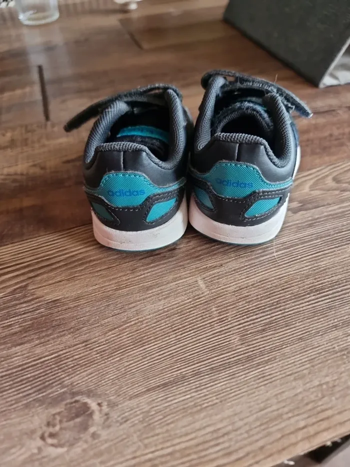 Adidas taille 20 - photo numéro 4