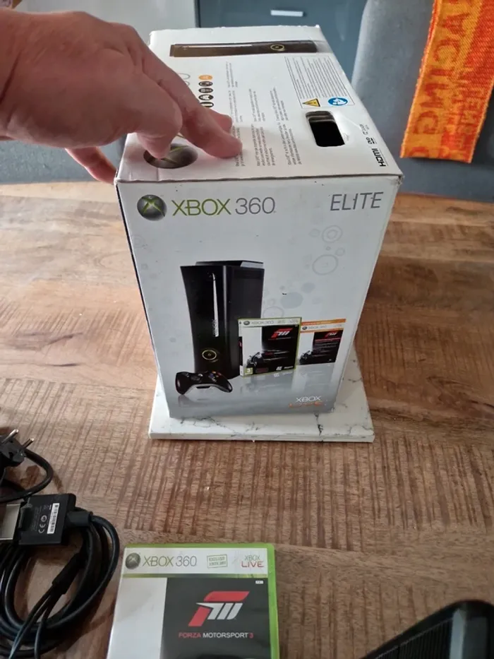 Console xbox 360 édition forza 3 en boite - photo numéro 10