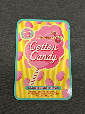 Masque Visage en Tissu Vegan Cotton Candy Fraise Neuf
