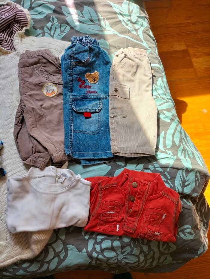 Lot vêtements garçon 11 habits 9 mois - photo numéro 4