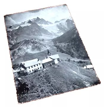Carte postale La Grave (Hautes-Alpes) L' Eglise et la Meije