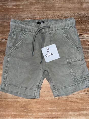 Short 3 ans
