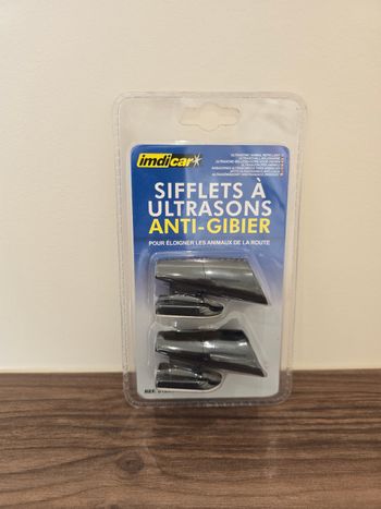 Sifflets à ultrasons anti-gibiers.