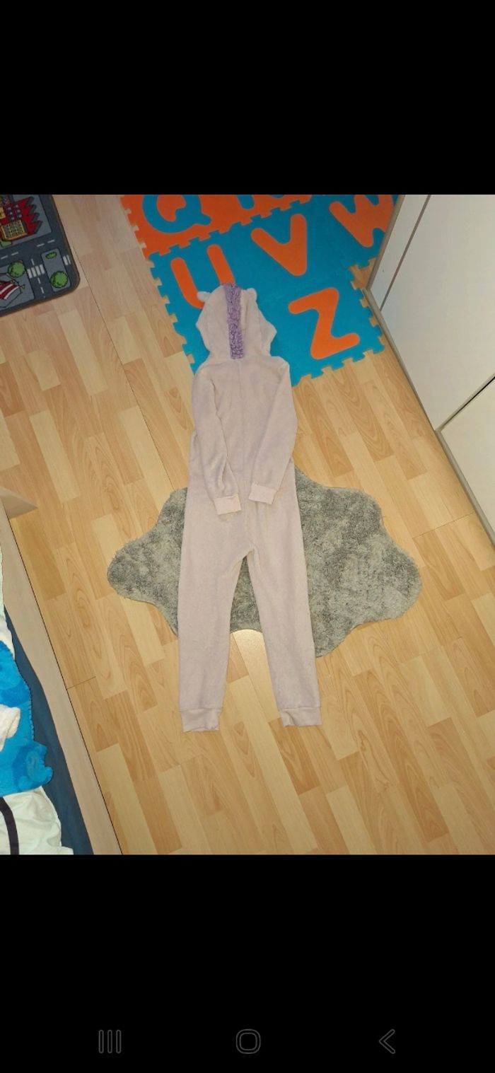 Combi pilou licorne 8 ans - photo numéro 5