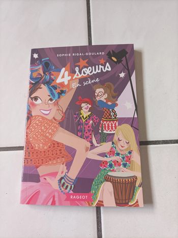 Livre enfant - 4 sœurs en scène