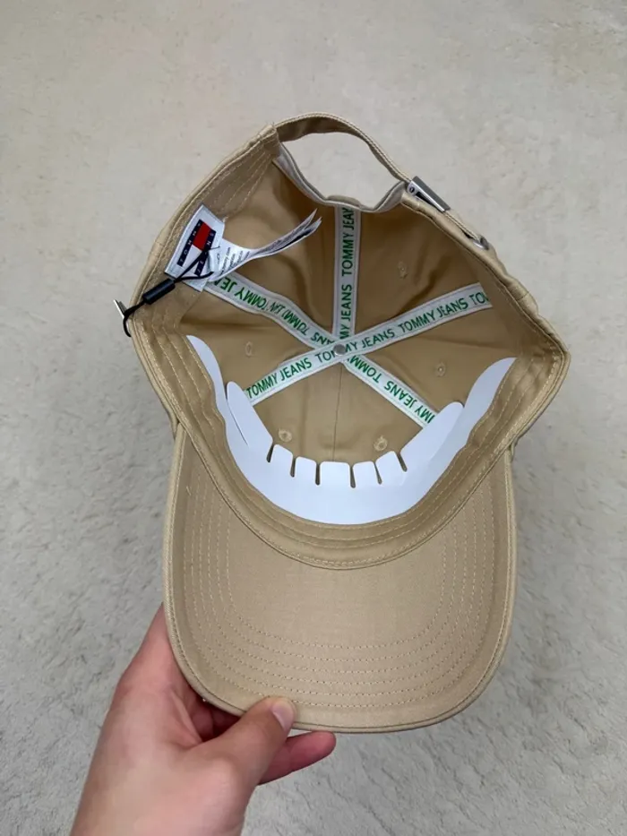 Casquette Tommy Hilfiger Beige Logo Brodé Neuve - photo numéro 5