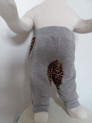 Jogging gris leopard - 3/6 mois